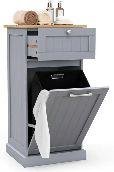 Ausziehbarer Wäscheschrank mit Neigung